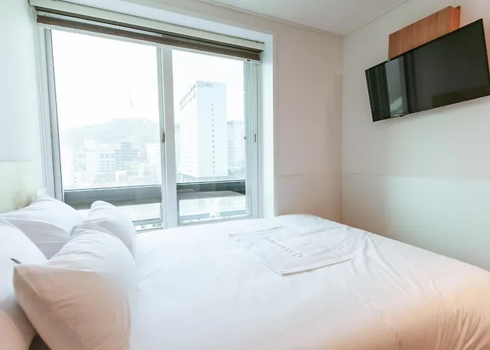 Step Myeongdong 1 Seul