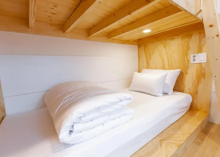 Step Myeongdong 1 Albergue *